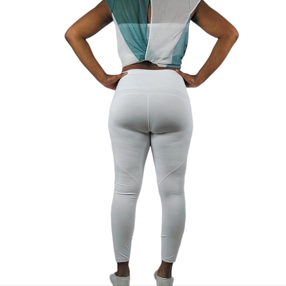 Fabletics Powerhold White Leggings - Picture 5 of 12